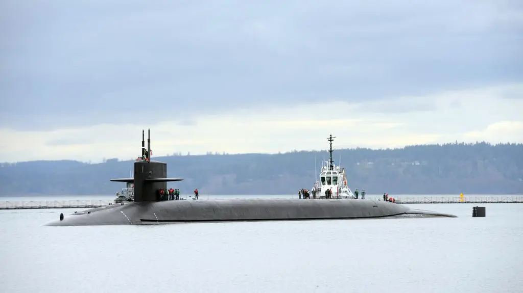 Odpalenie spod wody dwóch rakiet Trident II