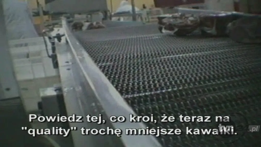 Odświeżanie kiełbas, fragment programu "Uwaga!" TVN