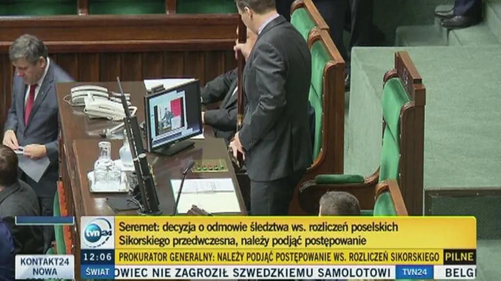 Opozycja atakuje Radosława Sikorskiego