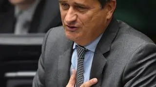 Palikot "z przeciekającej szalupy chce wskoczyć na statek Platformy"