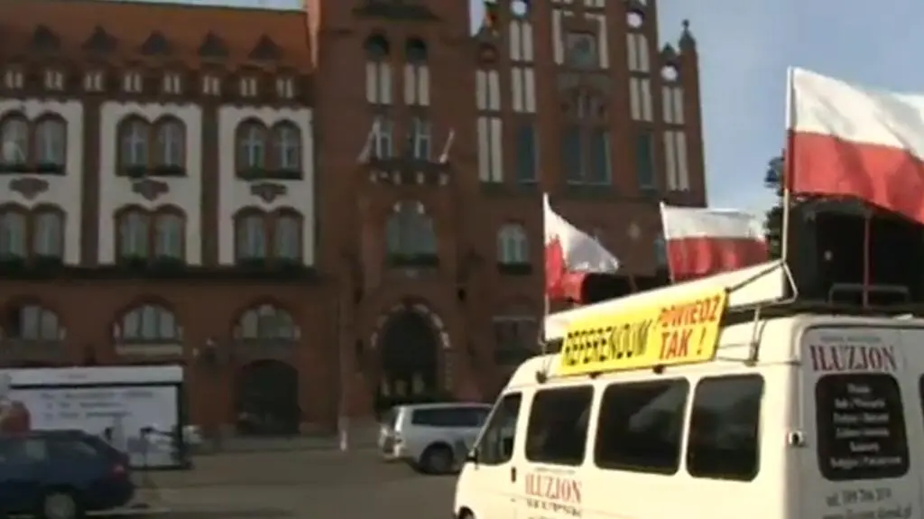 "Pan prezydent gardzi nami, więc zasypmy go głosami"