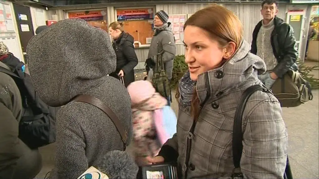 Pasażerowie o zmianach w PKP (TVN24)