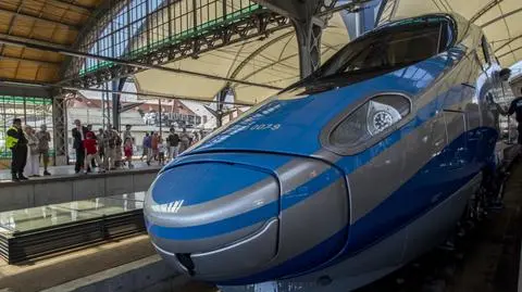 Pendolino? "Mercedes na drogi gminne"