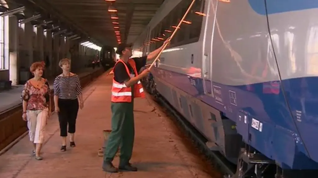 Pendolino w kąpieli