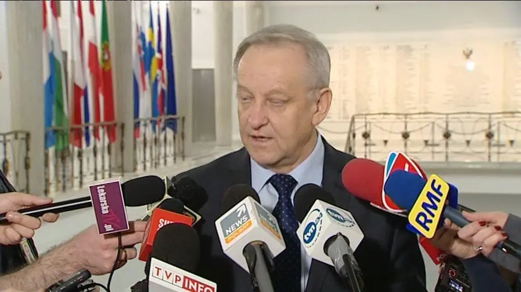 Piecha: Kto stoi za takim rozwiązaniem?