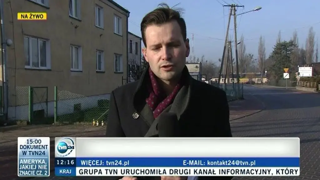 Pijany kierowca kręcił "bączki" swoim mercedesem. Stracił panowanie nad pojazdem i wjechał w matkę z dzieckiem