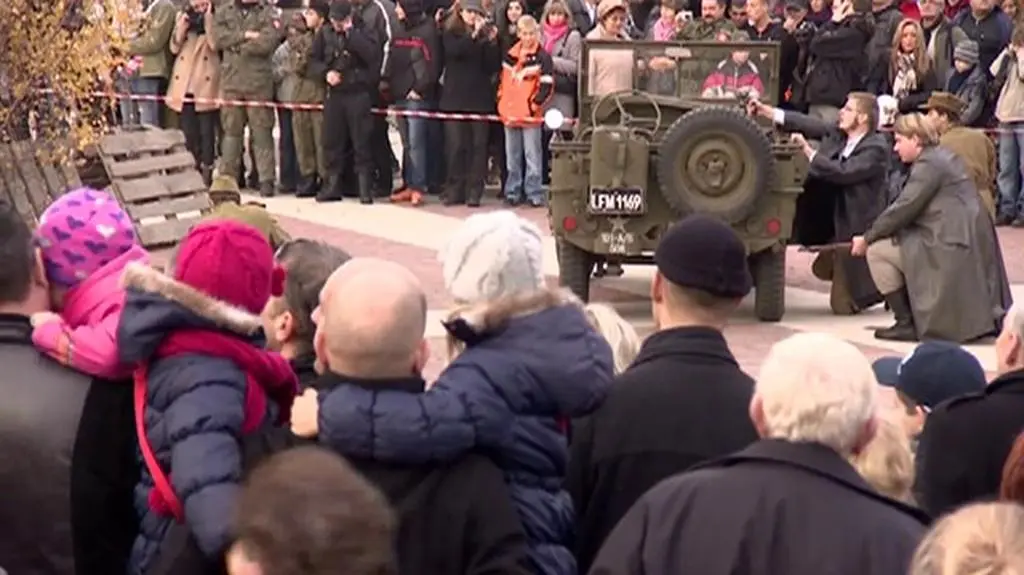 Piknik niepodległościowy w łódzkiej Manufakturze