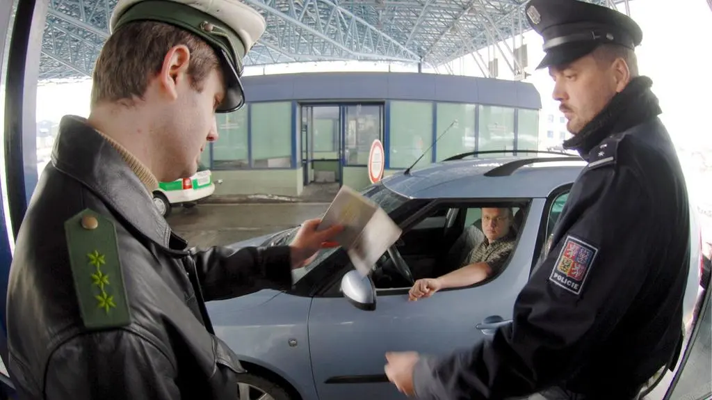 Podnosimy szlabany, zaostrzamy kontrole