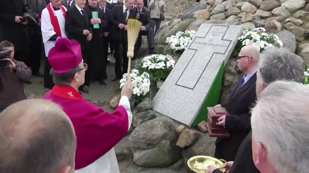 Podzieleni mieszkańcy Świebodzina o pochówku serca pod pomnikiem Chrystusa