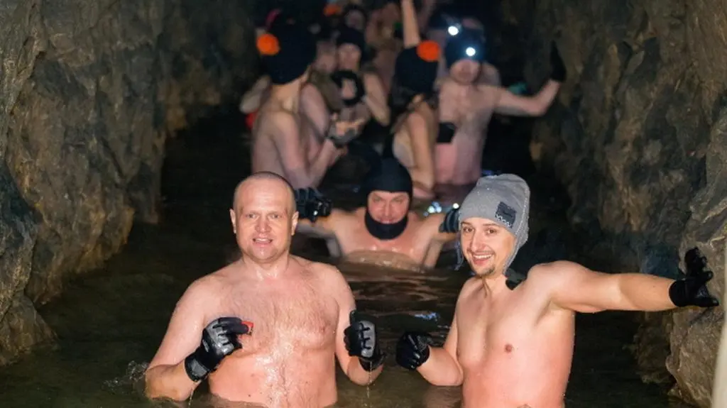 Podziemna kąpiel morsów. "To było szaleństwo"