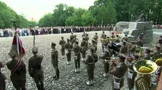 "Polegli-Niepokonani". Uroczystości na cmentarzu wolskim