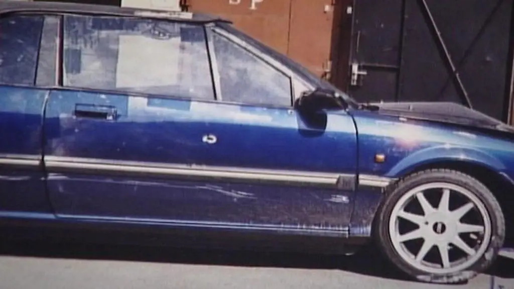 Policja pomyłkowo ostrzelała samochód