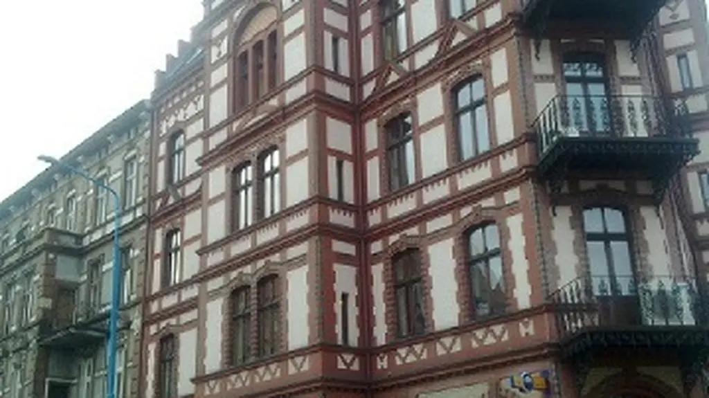 Policja szuka napastnika