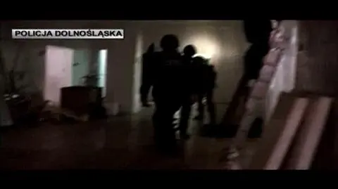 Policjanci zlikwidowali nielegalną fabrykę