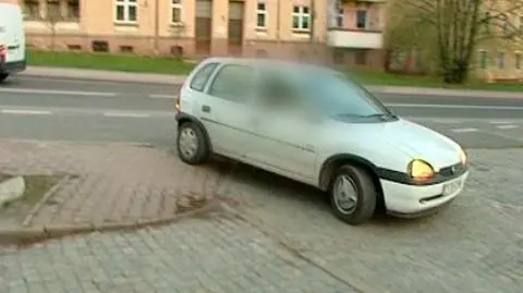 Policjantka jeździ bez prawa jazdy
