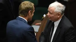 Polityczna sensacja, czy cud? Jarosław Kaczyński i Donald Tusk uścisnęli sobie dłonie