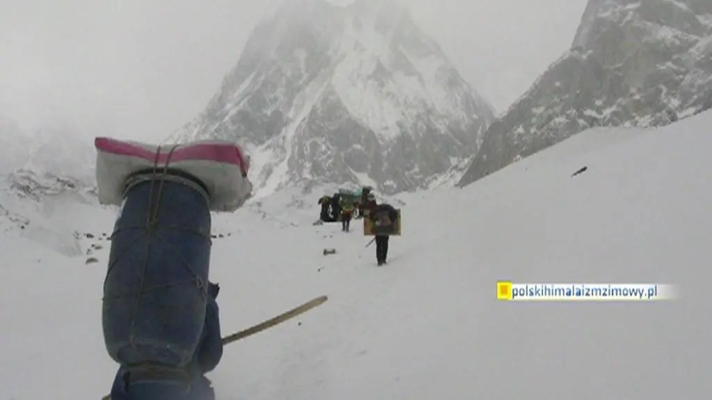 Polscy himalaiści w drodze na Broad Peak