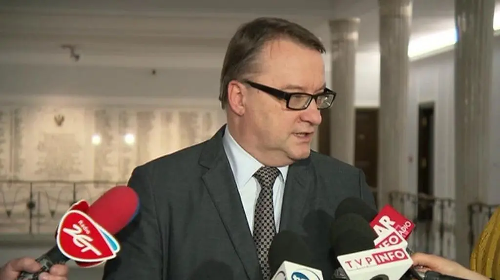 Pornografia dziecięca w celi Mariusza T.?