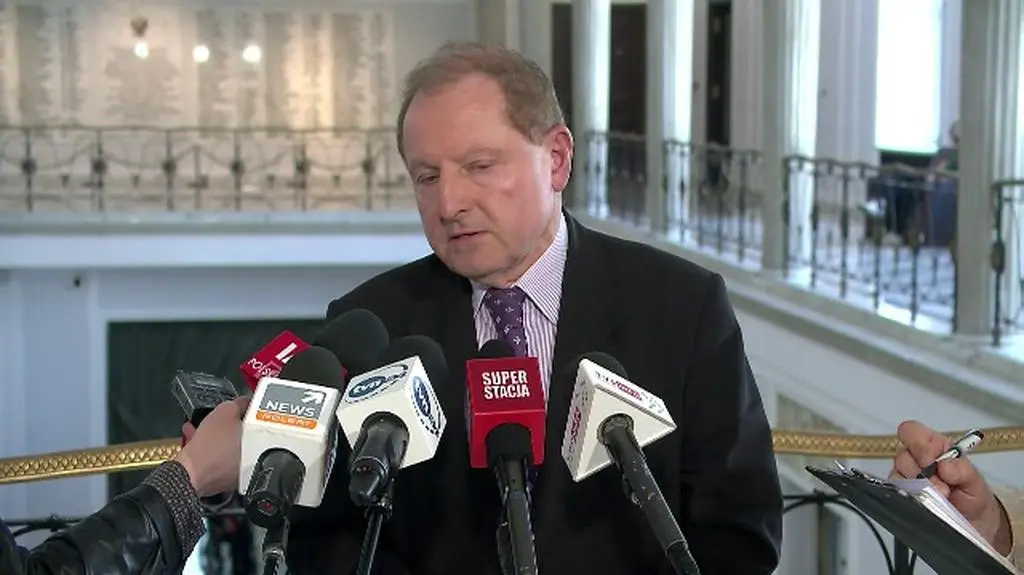 Poseł tłumaczy o co chodziło w jego proteście