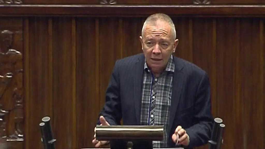 Poseł TR wnioskuje o przerwę i zwołanie Konwentu Seniorów