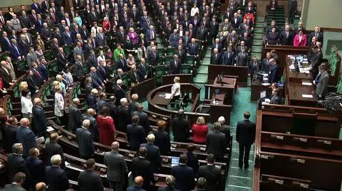 Poselskie przywileje. Ile i na co dostają pieniędzy?