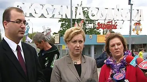 Posłowie PiS przed Stocznią Gdańsk