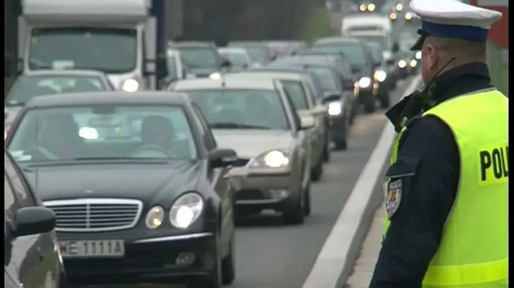 Powroty i policyjna akcja "Znicz" 