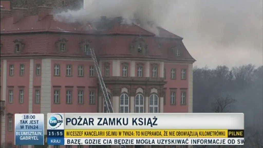 Pożar dachu XIII-wiecznego Zamku Książ