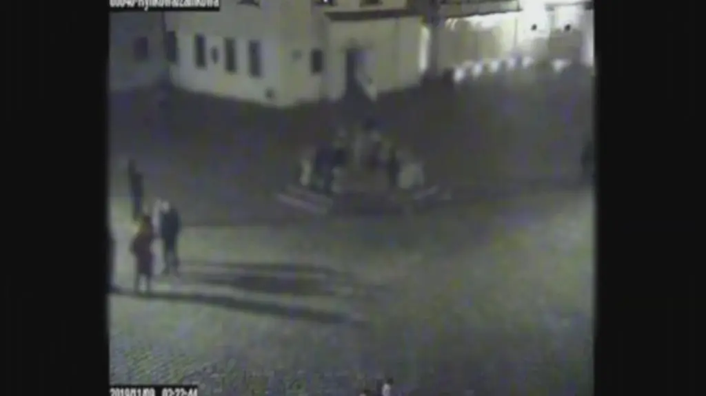 Poznań: Wandal uszkodził fontannę na Starym Rynku	