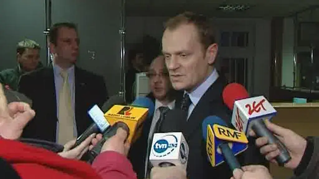 Premier: nie było potrzeby pilnie wezwać Sikorskiego