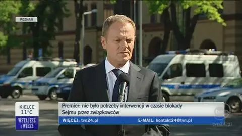 Premier o blokadzie pod Sejmem (TVN24)