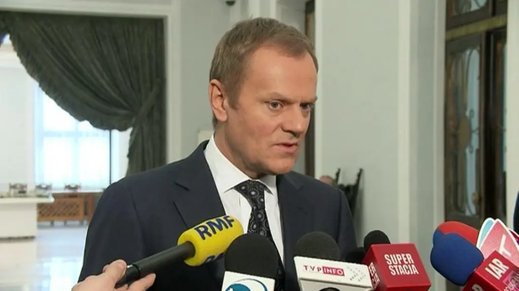 Premier skomentował krótko doniesienia gazety
