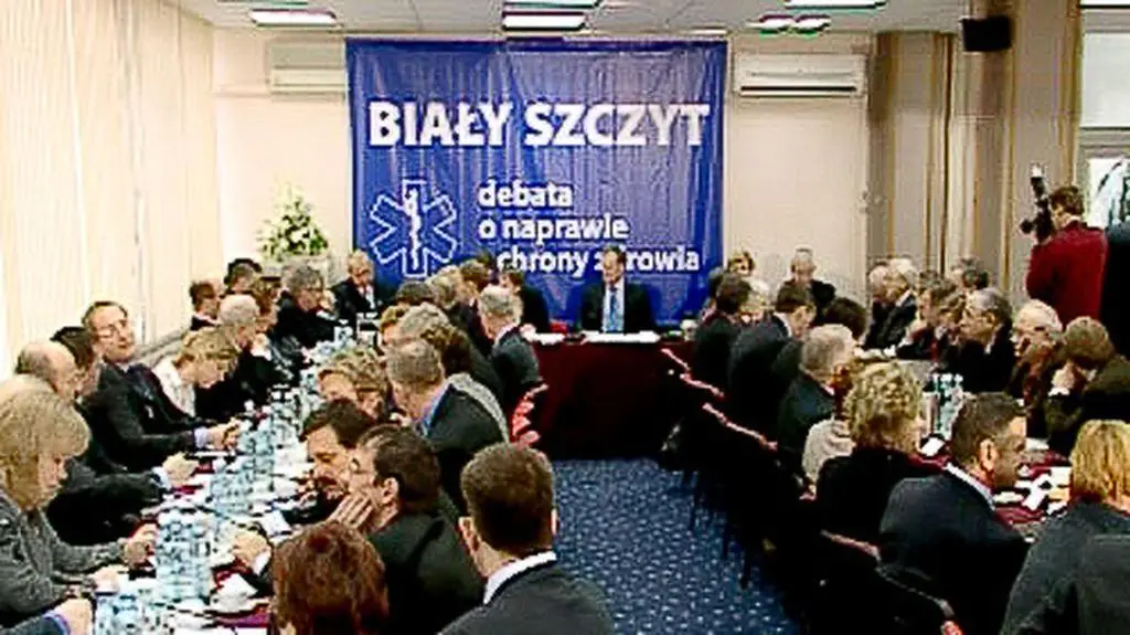 Premier: Trzeba przerwać zaklęty krąg konfliktów wokół służby zdrowia