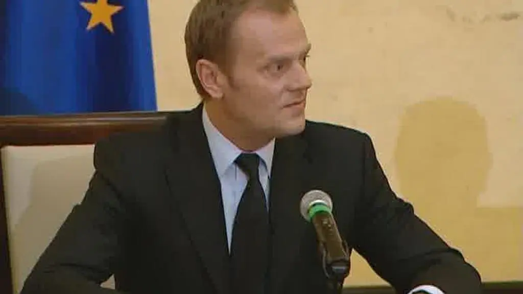 Premier Tusk o zarobkach Polaków (TVN24)