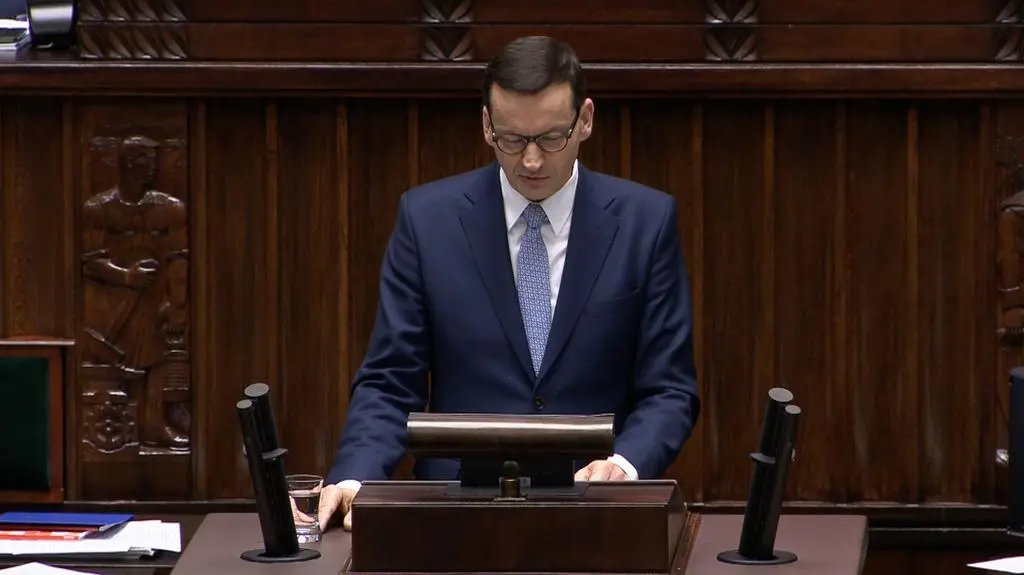 Premier: wprowadzimy mechanizmy sprawdzania satysfakcji obywatela z kontaktu z urzędem