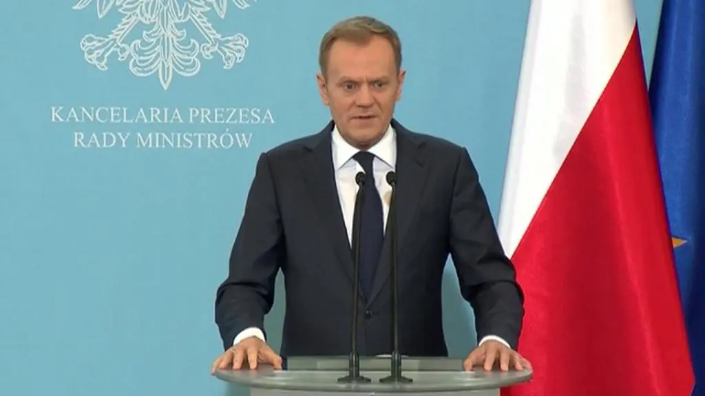 Premier zapowiedział, że spisaniem raporu zajmie się szef MSW