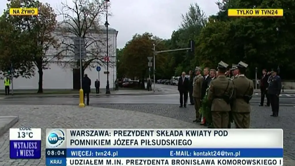 Prezydent składa kwiaty pod pomnikiem Józefa Piłsudskiego