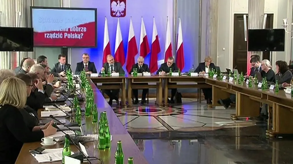 Prof. Jadwiga Staniszkis też uczestniczyła w debacie 