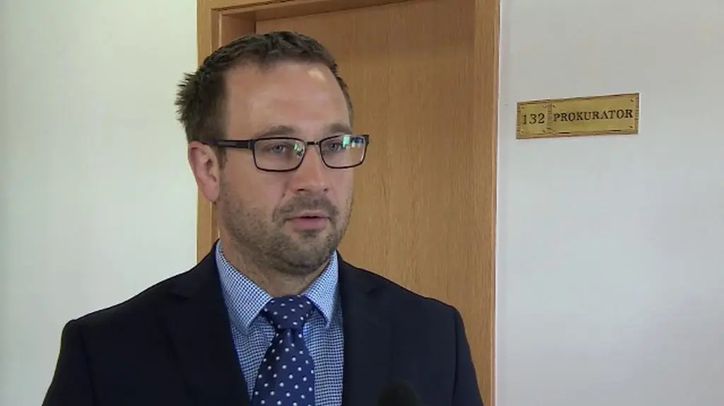 Prokuratura postawiła proboszczowi zarzut naruszenia nietykalności cielesnej