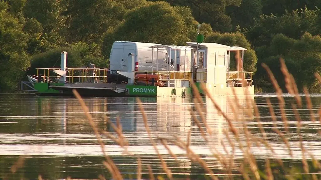 Prom zerwał się na Odrze. Wojsko szykuje się do holowania 