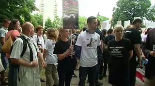 Protestują przed Sejmem. "Chcemy żyć w moralnym, niebarbarzyńskim kraju"