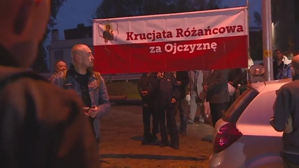 Przed klubem pojawił się także Karol Guzikiewicz