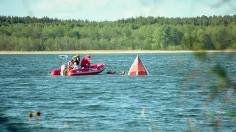 Przyjaciele utopionych skarżą się na strażaków