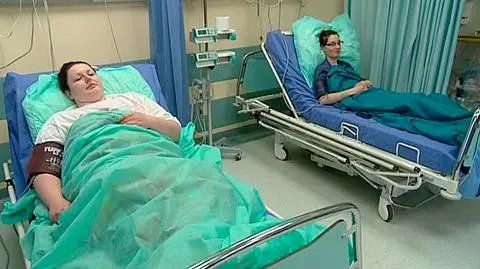 Ranni studenci wychodzą do domu