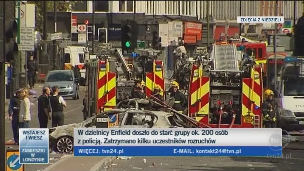 Relacja Roberta Jasiewicza z Polskiego Radia Londyn (TVN24)