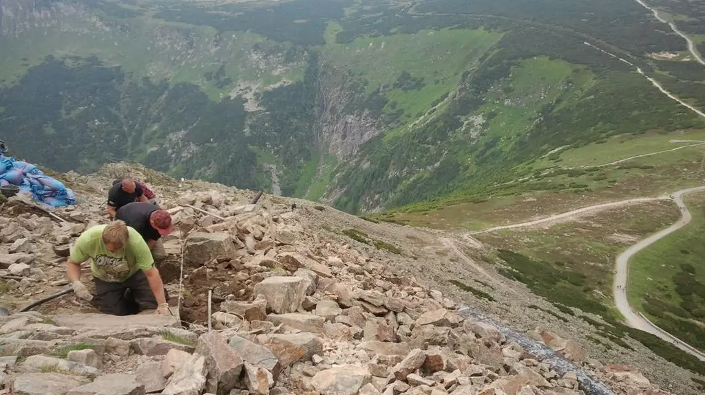 Remont szlaku na Śnieżkę