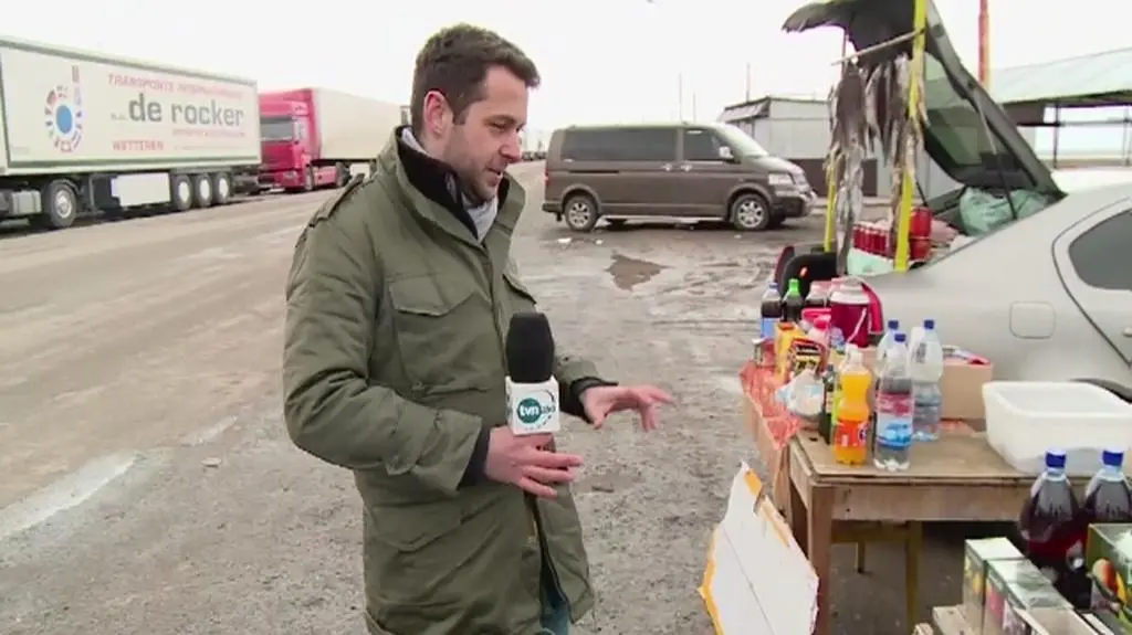 Reporter TVN24 na granicy z Krymem
