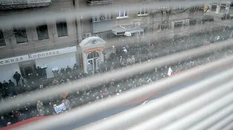 Reporter TVN24 o manifestacji przed polskim konsulatem w Charkowie