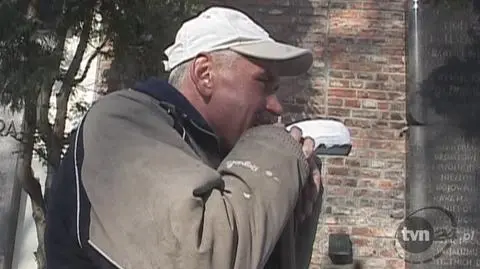 Reporter zamieszkał z bezdomnymi