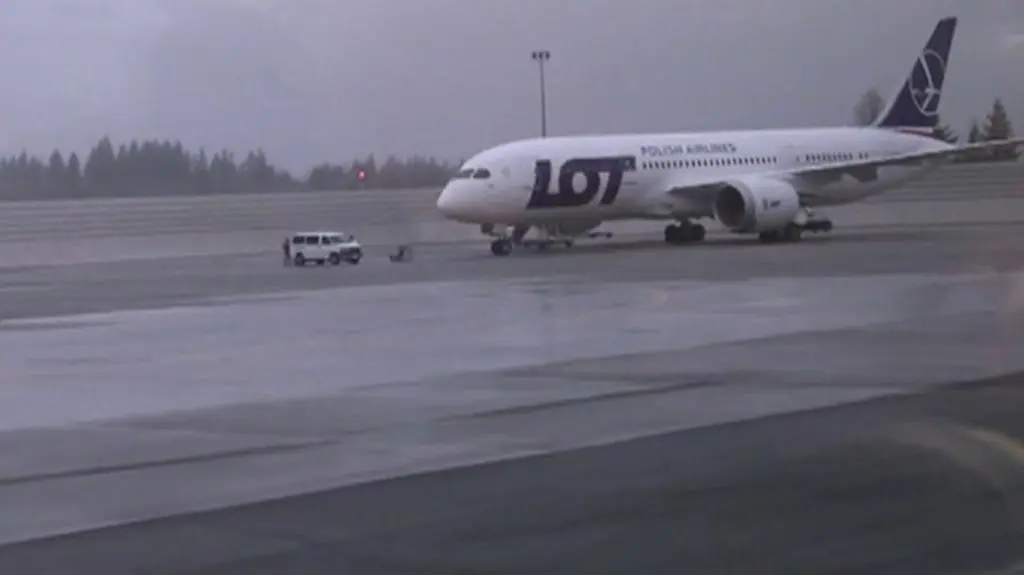 "Respekt, rozwaga, poważne podejście" - pilot o pierwszym locie